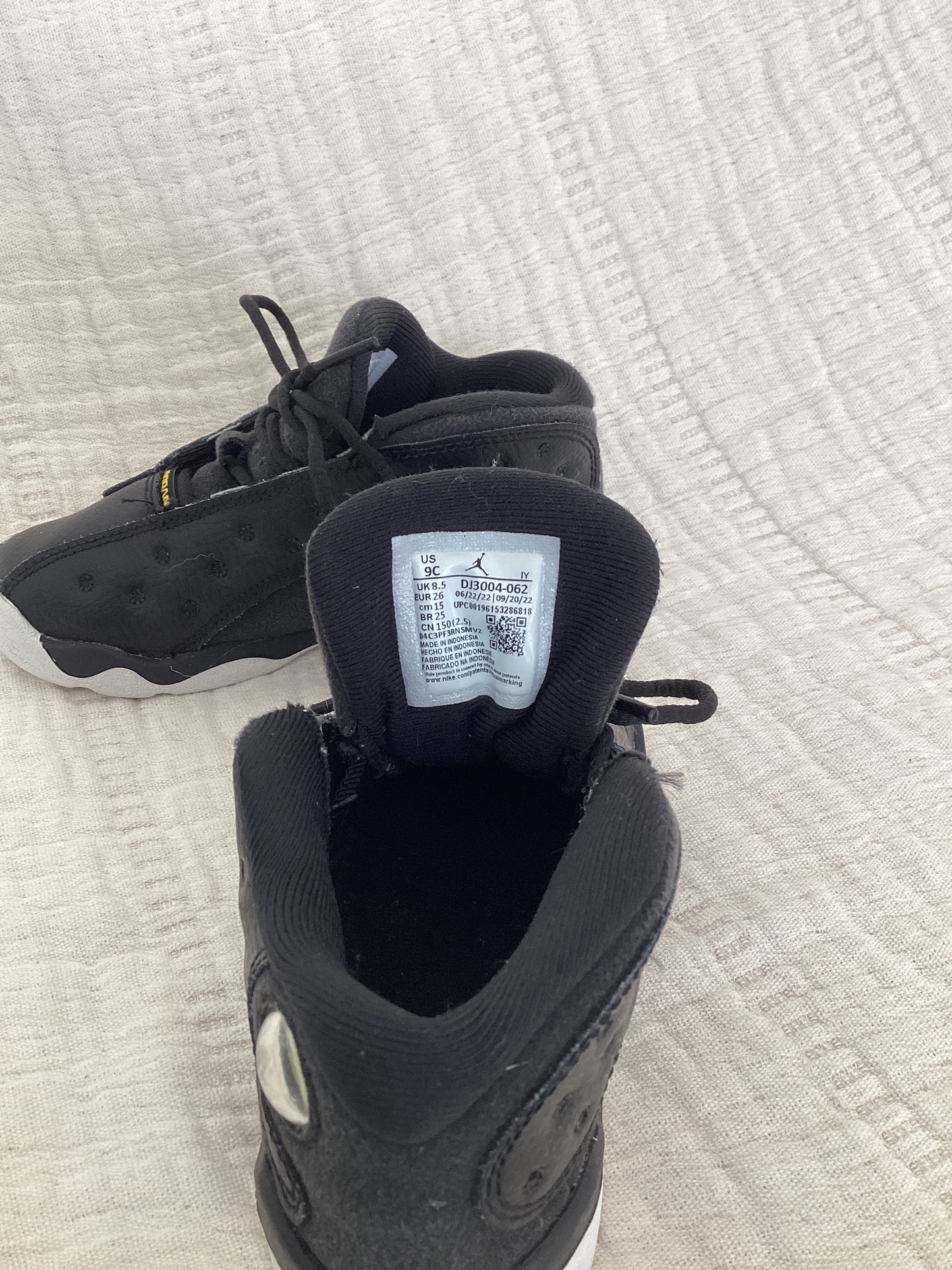 Toddler 9C Retro Jordan’s. Black