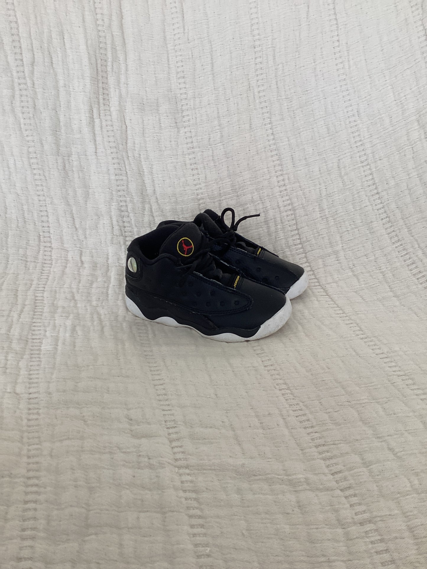 Toddler 9C Retro Jordan’s. Black