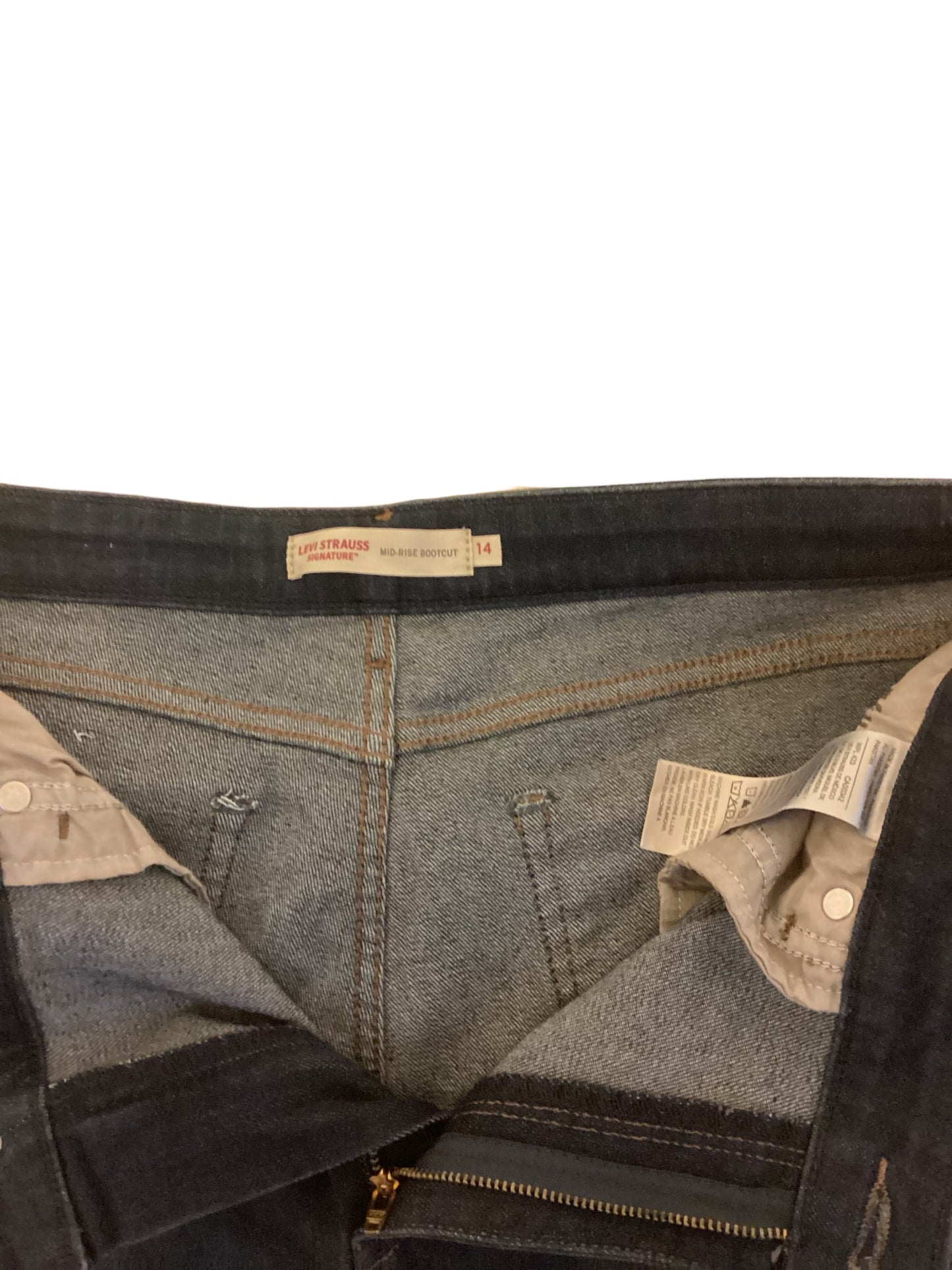 Women’s Levi Strauss Signature Mid Rise Bootcut Jeans – Dark Blue Wash, Size 14 | Classic Fit Denim