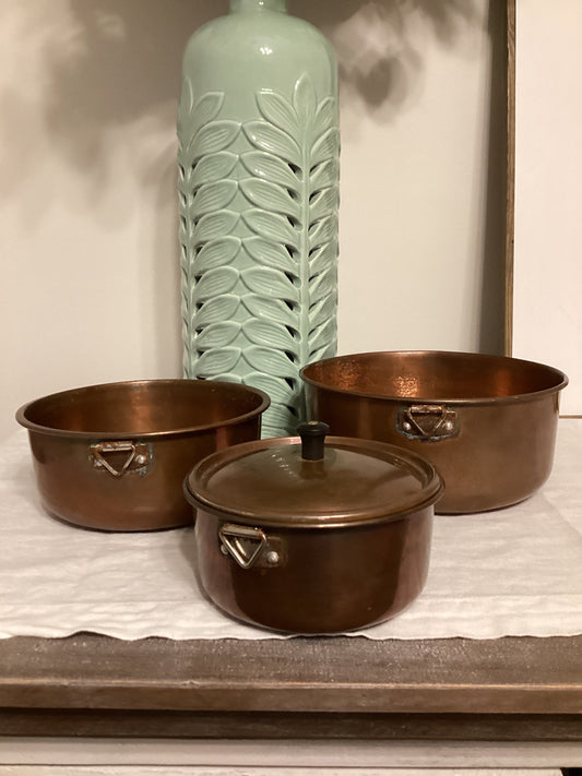 Vintage Copper Nesting Bowl Set