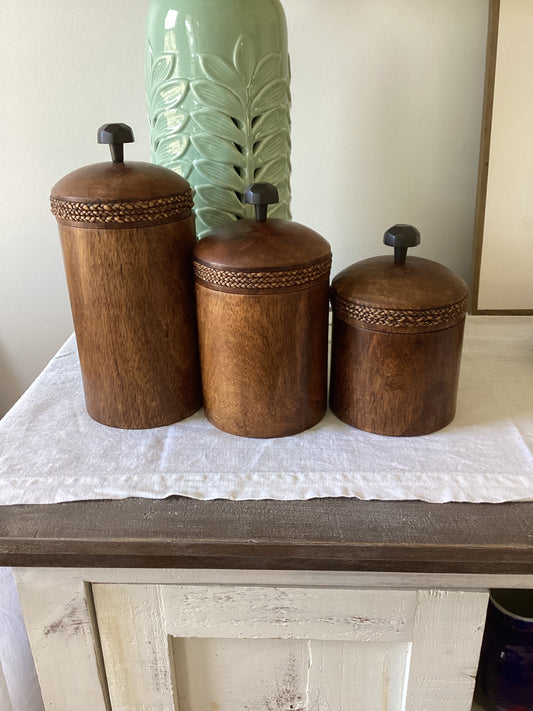 Vintage Interlude Home Inc Wooden Container set. Made in Thailand