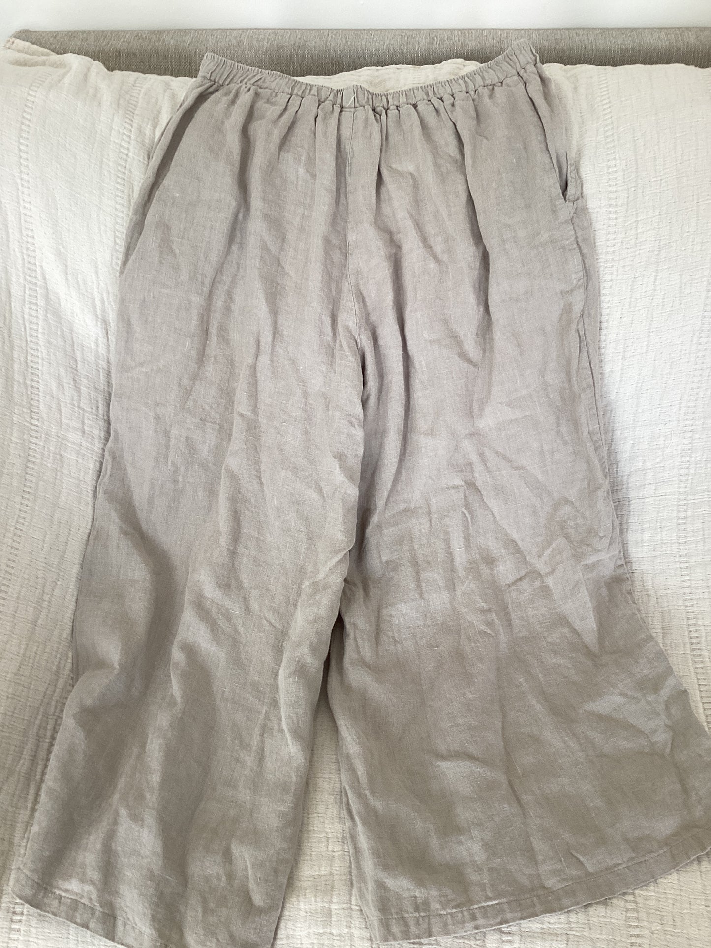 Match Point 100% Linen Wide Leg Capri (s)