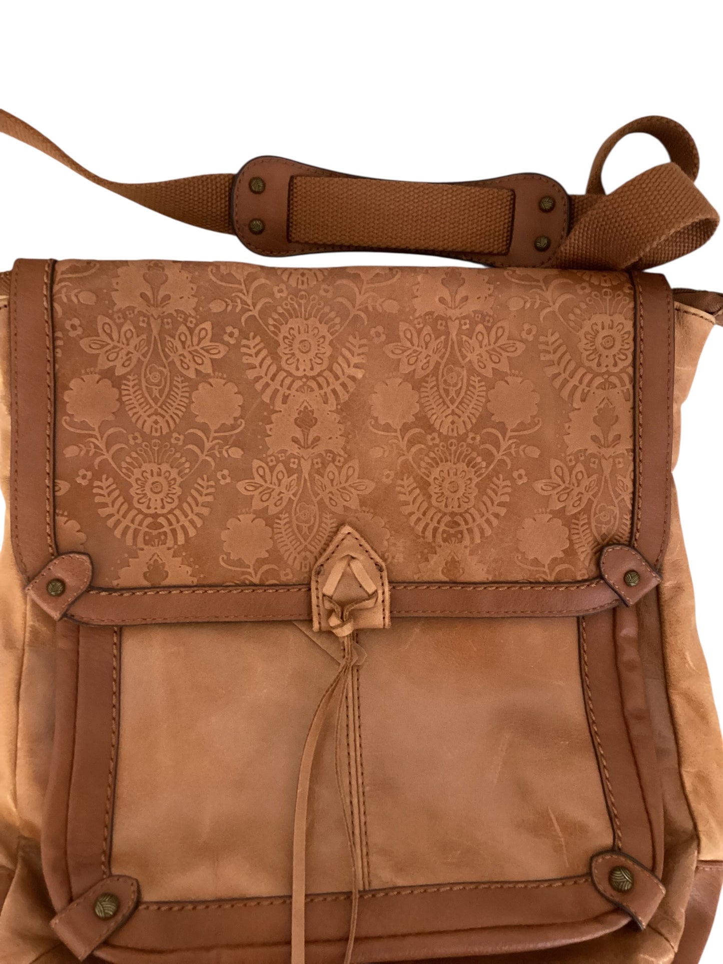 The Sak Ventura Leather Backpack – Women’s Genuine Leather Convertible Bag